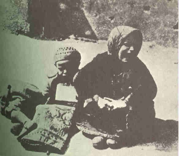 Ghetto children cry for food